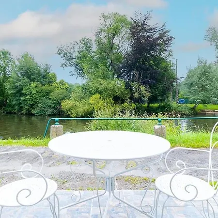 Appartement Les Berges De L'Oust à Malestroit Extérieur photo