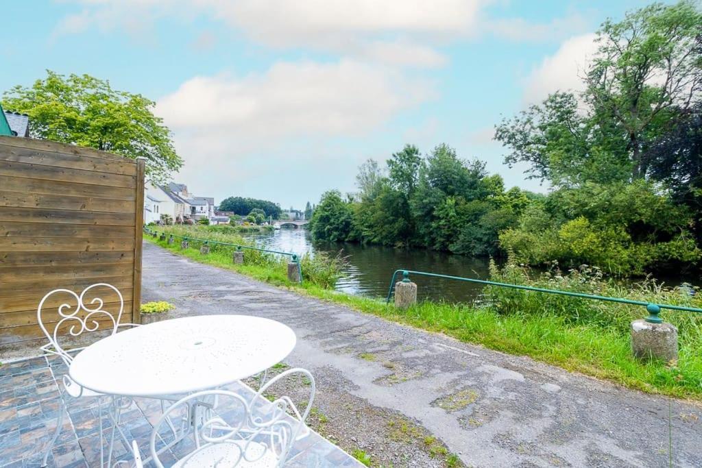 Les Berges De L'oust *